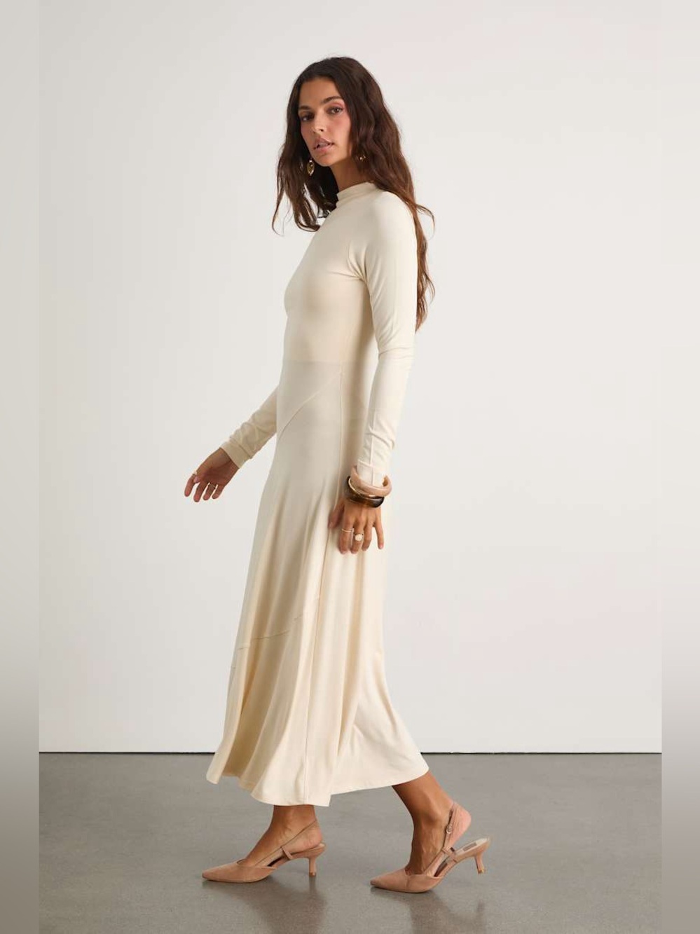 NEW Lulus Corinne Cream Jersey Knit Mock Neck Midi Dress, Large - Picture 4 of 15